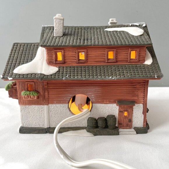 Department 56 Besson Bierkeller Alpine Village 56.65405 1986 Lighted Ski House - Picture 11 of 15